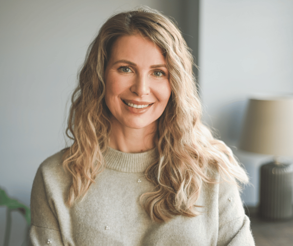 Middle aged woman who went through menopause and hormonal imbalances but uses Mannatech Plus and now her hormones are balanced and she feels happy